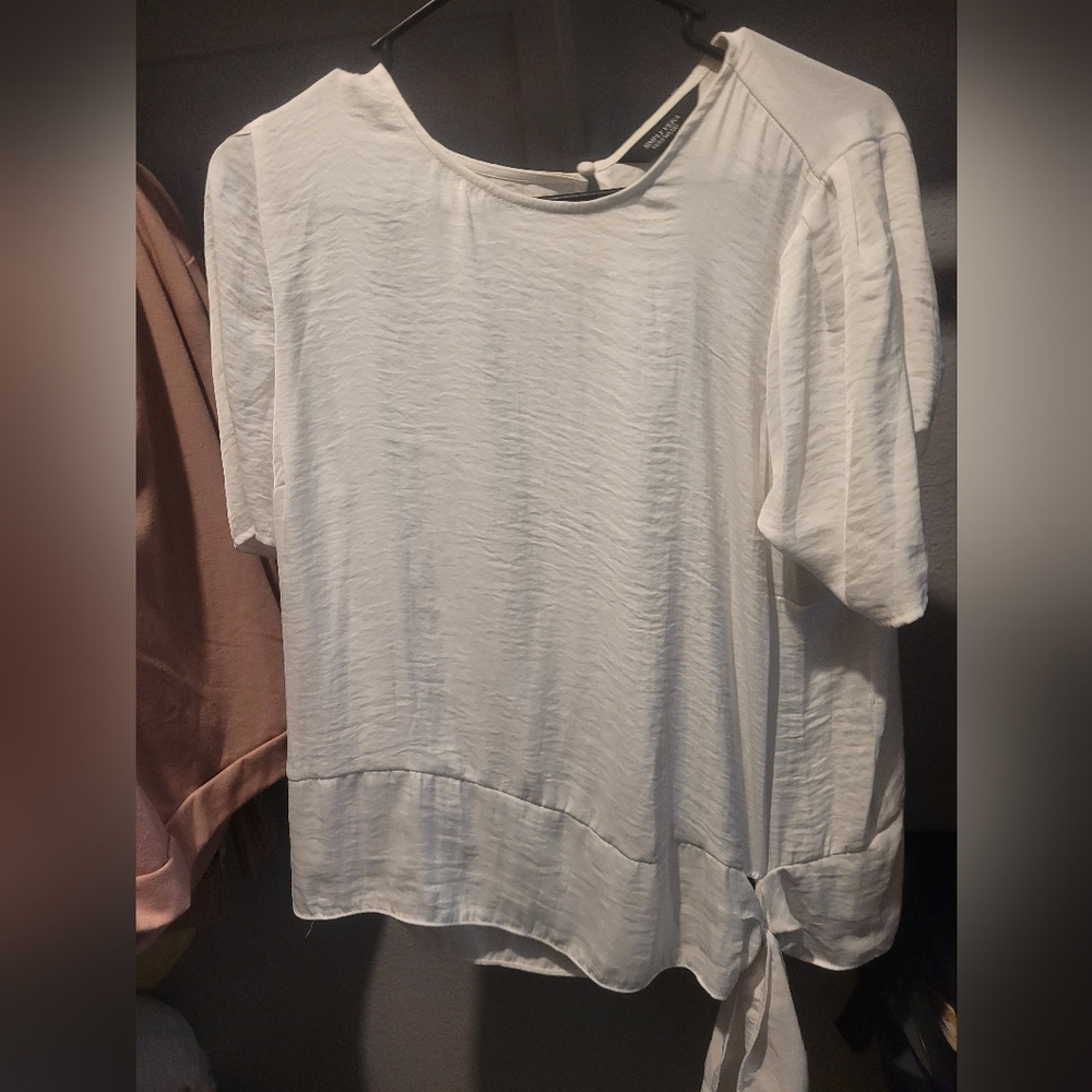 White Top- Size Large With A Side Knob. Brand New and Unused
